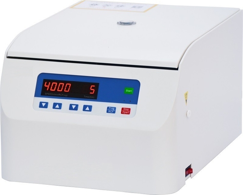4000 รอบ / นาที Benchtop เครื่องหลอมศูนย์กลางความเร็วต่ํา Max 6 * 50ml
